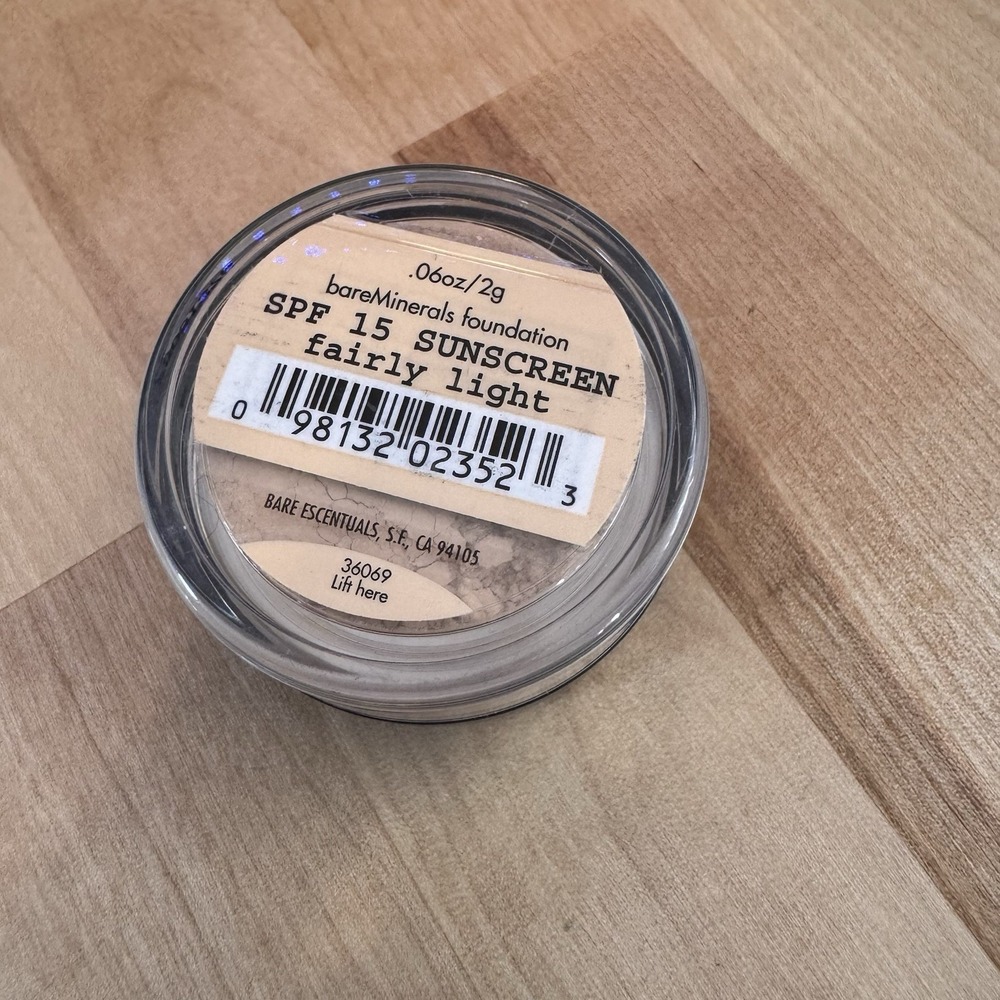 bareMinerals Original Foundation ~ Fairly Light ~ 0.06oz/2g SPF 15  New & Sealed